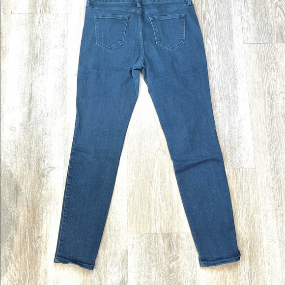 a.n.a. Mid rise dark wash JEGGINGS. Excellent like new condition☺️size 10. - Picture 5 of 8